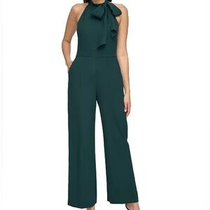 Sleeveless Emerald Green Wide-Leg Jumpsuit with Neck Tie